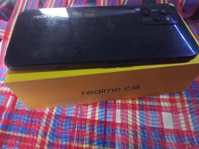 realme C35 4.128 8