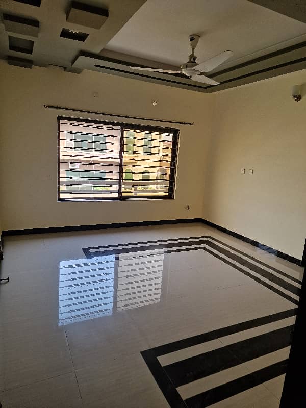 Beautiful House Portion Available For Rent in Dha-2 16