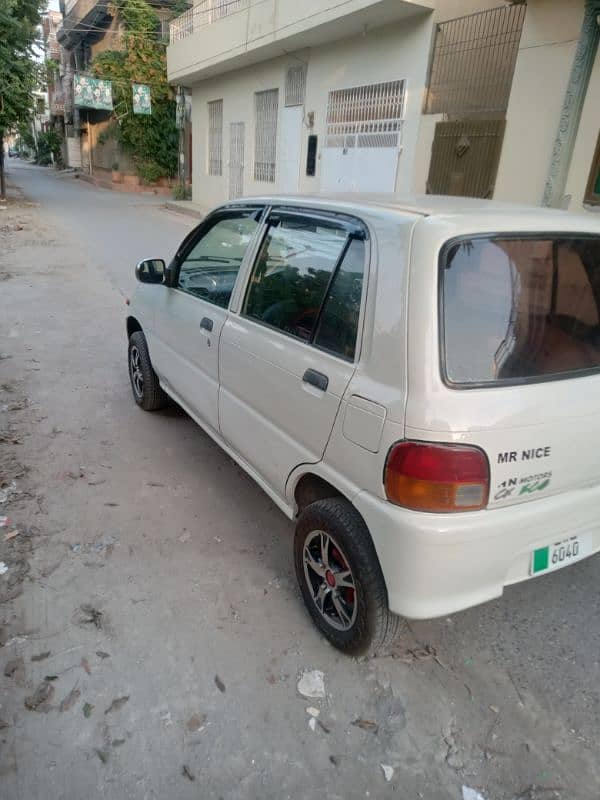 Daihatsu Cuore 2006 4