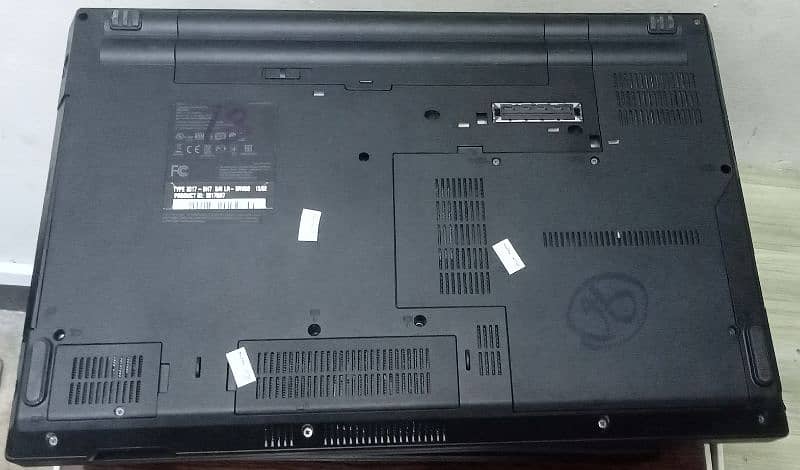 laptop in quantity Lenovo think Pad L520 4 GB ram 250 hard disk 4