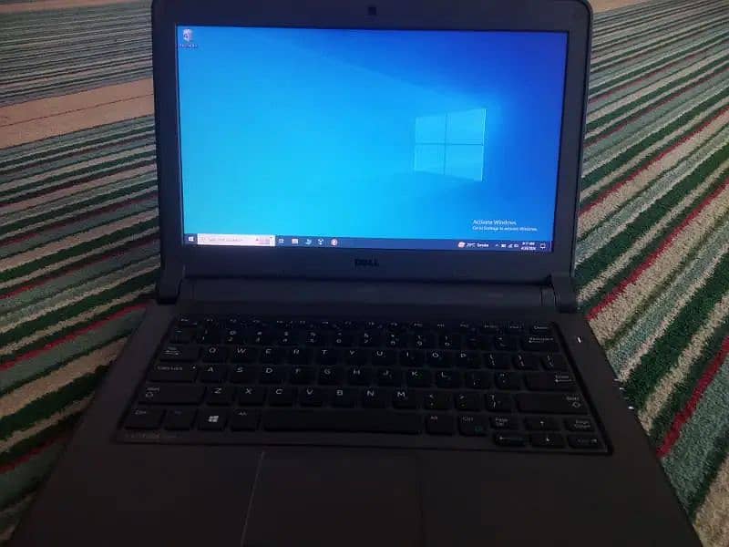 Dell Latitude 3340 Laptop | 8 GB | 128 SSD | i5 4th Generation 6