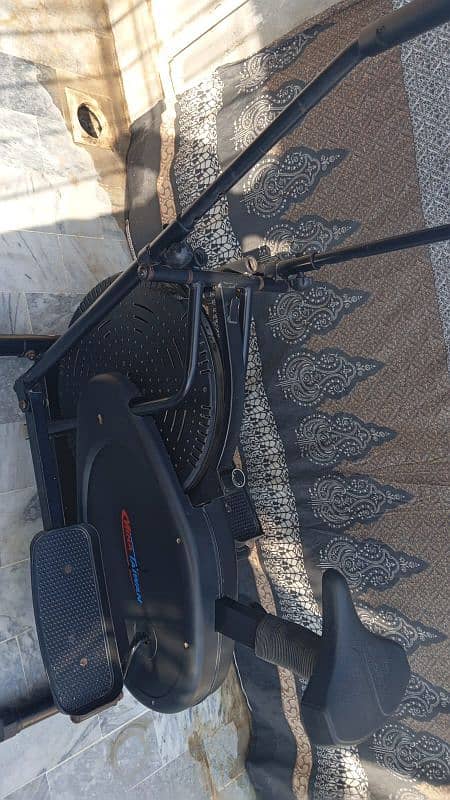 Taiwan Exercise Machine in 10/10 condition Home used 3