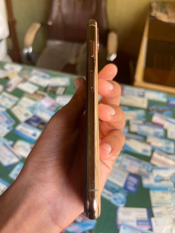 Iphone XsMax 256 lush condition 4