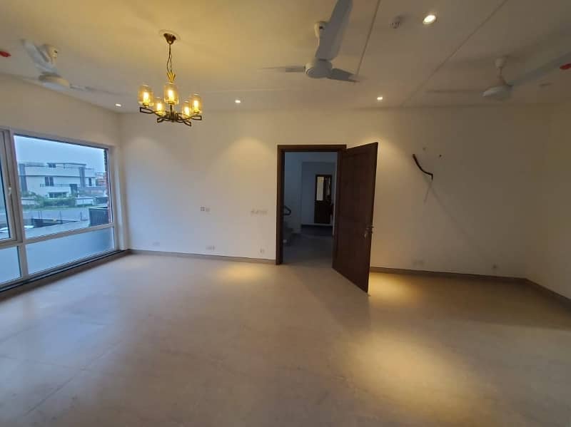 1 Kanal Majestic And Exquiste Full House For Rent In DHA Phase 4,Block CC, Reasonable Price And Suitable Location Pakistan Punjab Lahore. 9