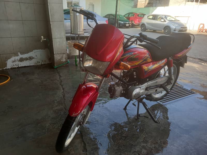 United 100cc 2023 with alloy wheel 3