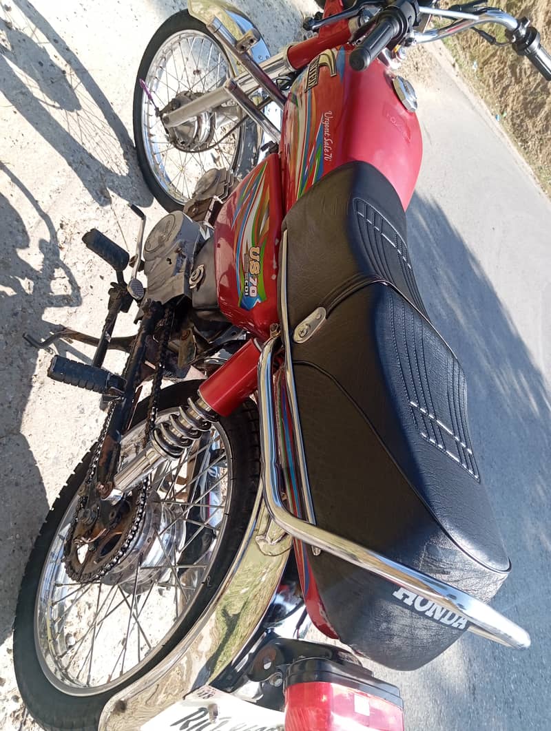 united bike excellent conditions urgent for sale paso ki zaroorat hai 5