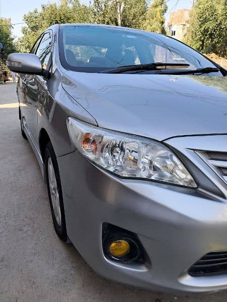 Toyota Corolla Altis 1.6 2012 Model 2