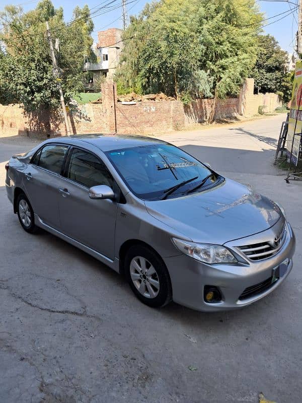 Toyota Corolla Altis 1.6 2012 Model 3