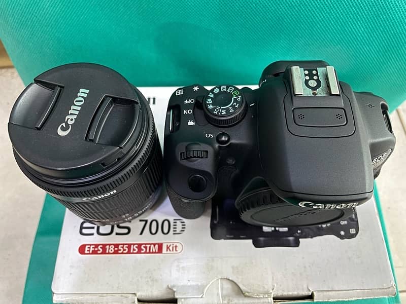 Canon 700d with 18-55 (STM) lens 5