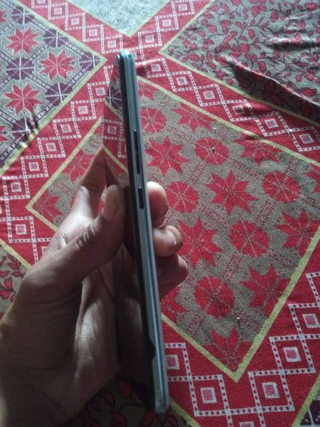 Tecno camon 16 se 1