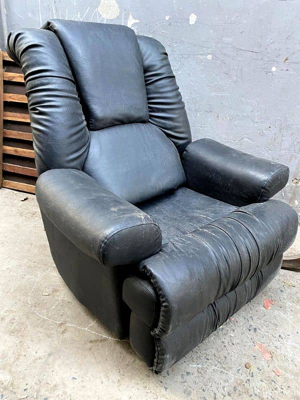 recliner chair black leather right 1