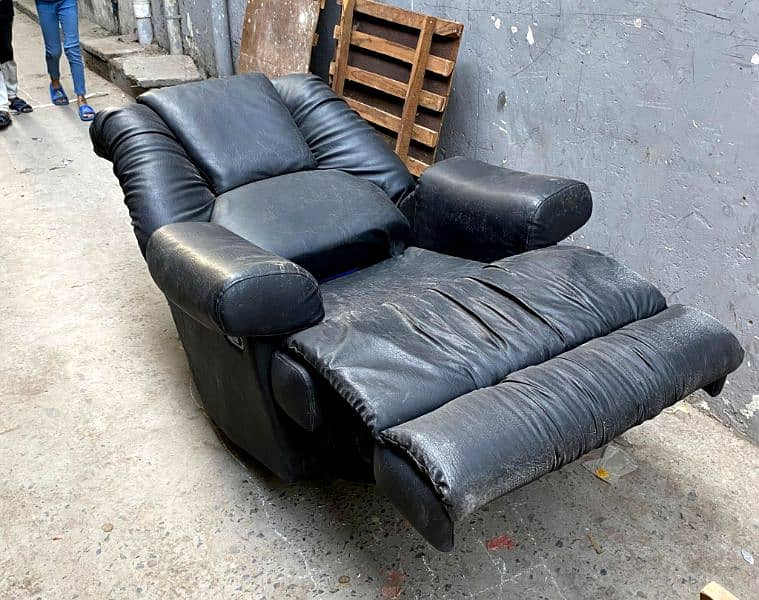 recliner chair black leather right 3