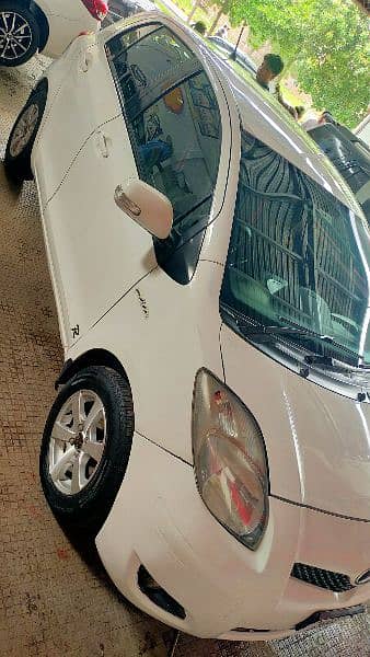 Toyota Vitz 2013 1