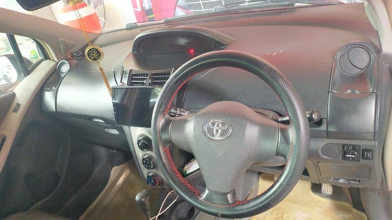 Toyota Vitz 2013 19