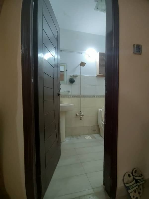 3 BED DD FLAT FOR SALE IN GULSHAN E IQBAL BLOCK 13D2 8