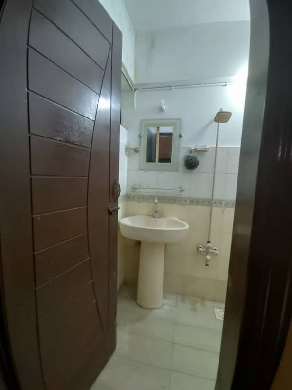 3 BED DD FLAT FOR SALE IN GULSHAN E IQBAL BLOCK 13D2 9