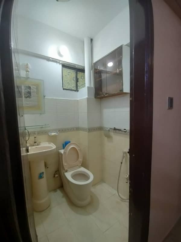 3 BED DD FLAT FOR SALE IN GULSHAN E IQBAL BLOCK 13D2 15