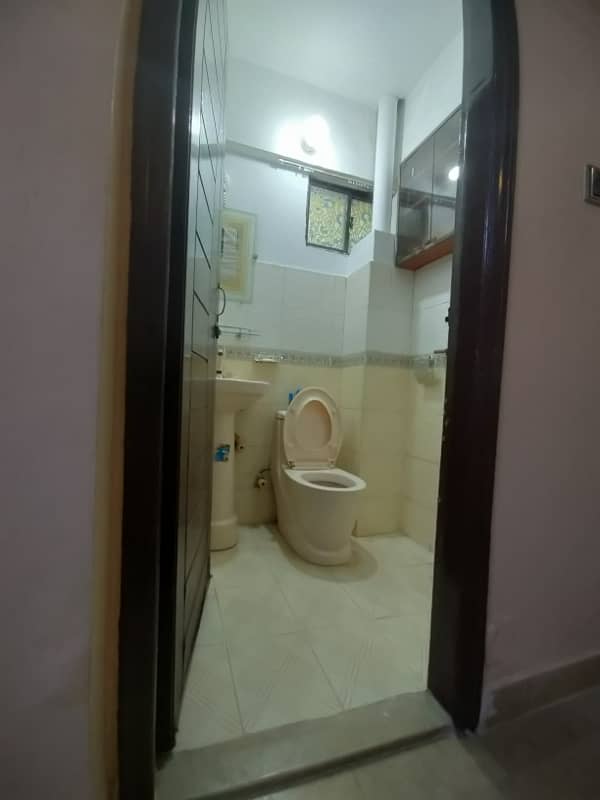 3 BED DD FLAT FOR SALE IN GULSHAN E IQBAL BLOCK 13D2 17