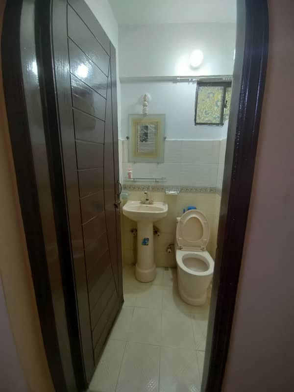 3 BED DD FLAT FOR SALE IN GULSHAN E IQBAL BLOCK 13D2 19