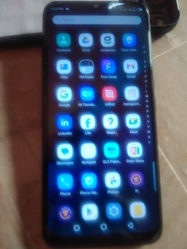 Infinix Hot 8 1