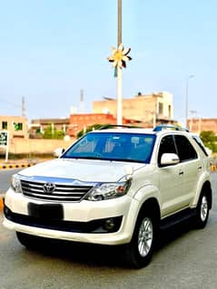 Toyota Fortuner V 2013