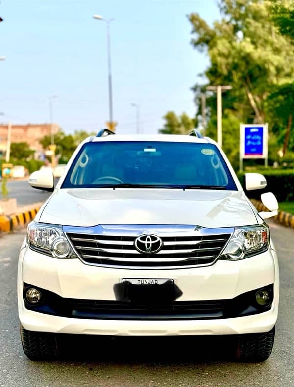 Toyota Fortuner V 2013 2