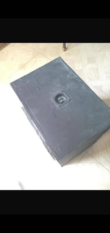 BM company woofer heavy bass good condition 3