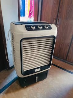 Royal air cooler . .