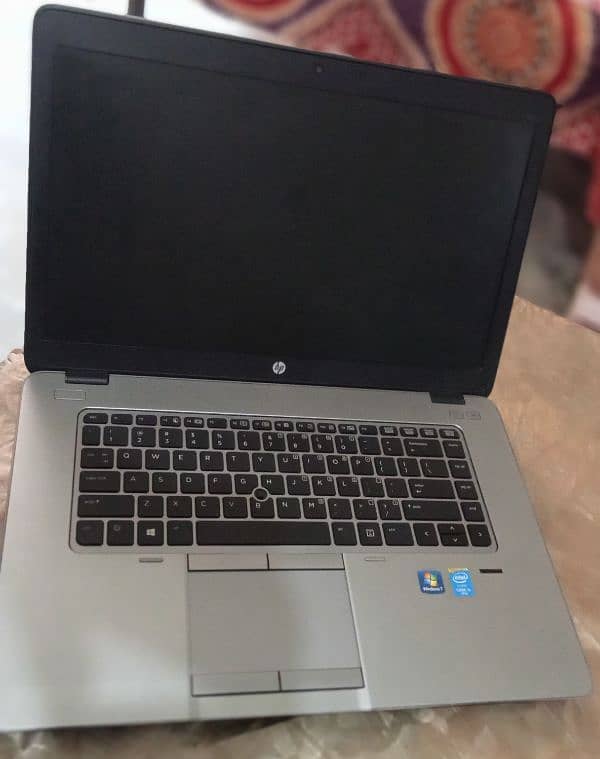 HP laptop i5 6 generation 8 256 SSD  all ok 10 by 10 4