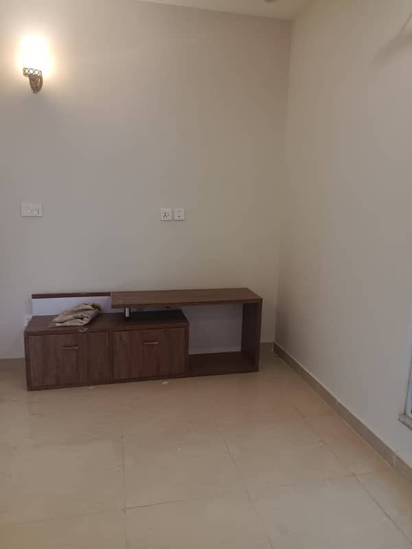 7 Marla portion for Rent in Gulberg Green Islamabad 9