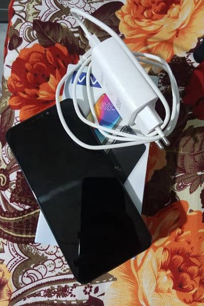 Vivo Y83, Good Condition just home used, urgent sale 5