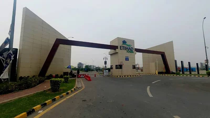 5 Marla Residential Plot Facing Park For Sale in Etihad Town Lahore 0