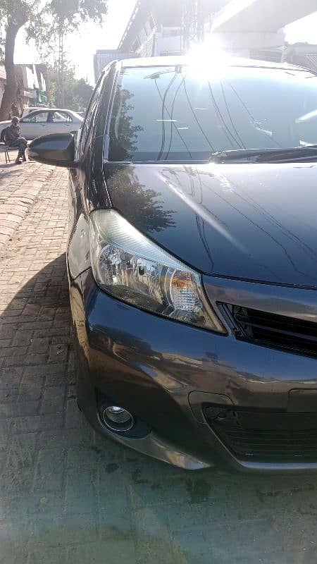 Toyota Vitz 2012 6