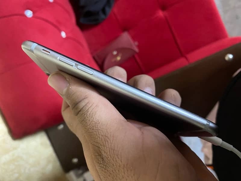 Iphone 6 64GB space Gray Non PTA for sale 4