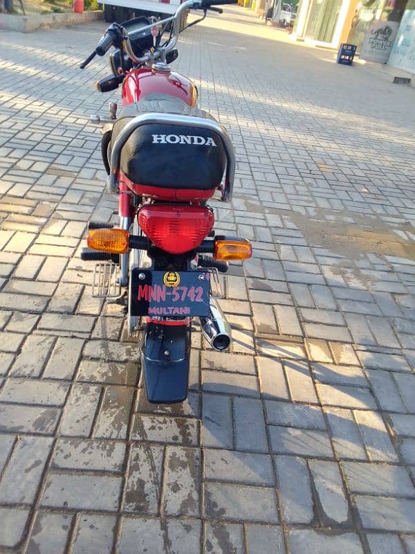 Honda CD 70 4