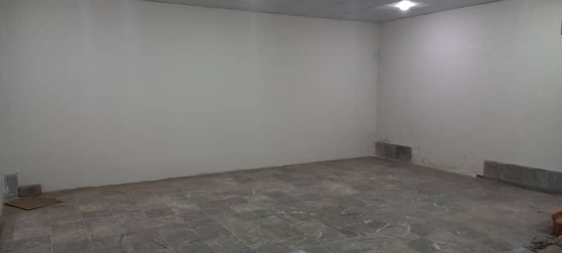 Ready Office available for Rent Best for multinational company 13