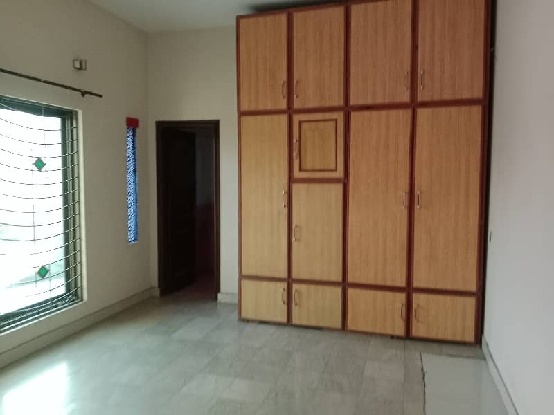 12 Marla Dubble storey house available for Rent in Eden Chowk township college Road Lahore 18