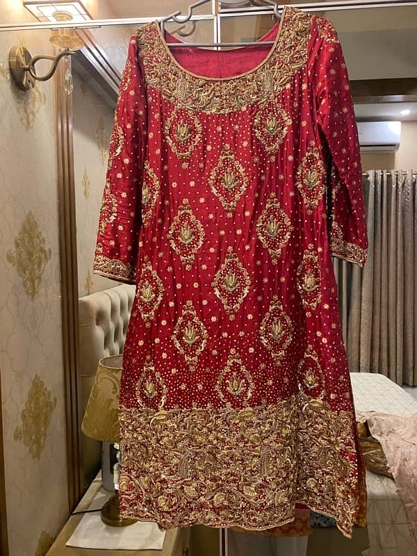 red bridal lehnga 2