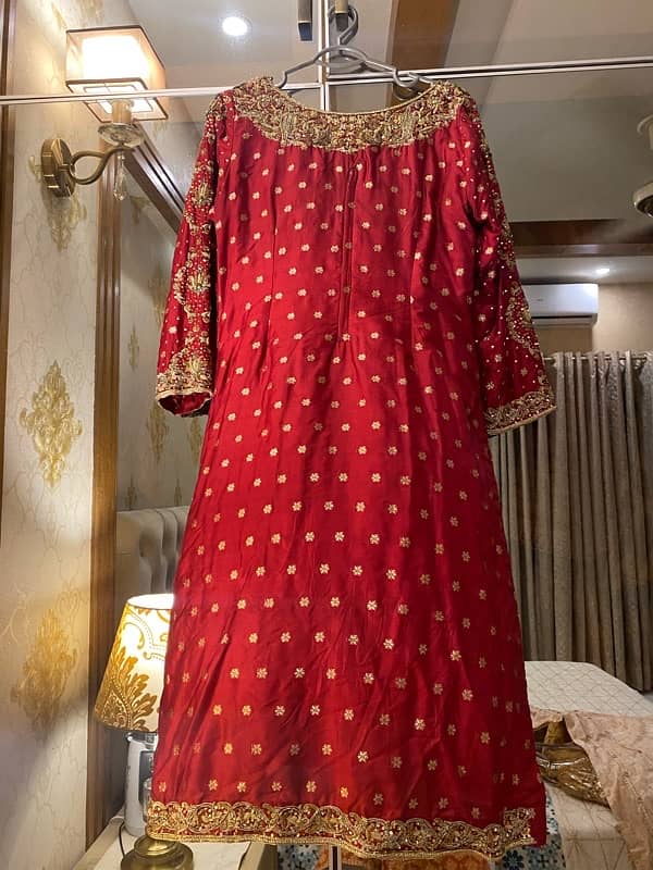 red bridal lehnga 5