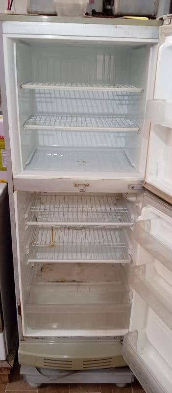 Pel Fridge for Sale Good Condition 1