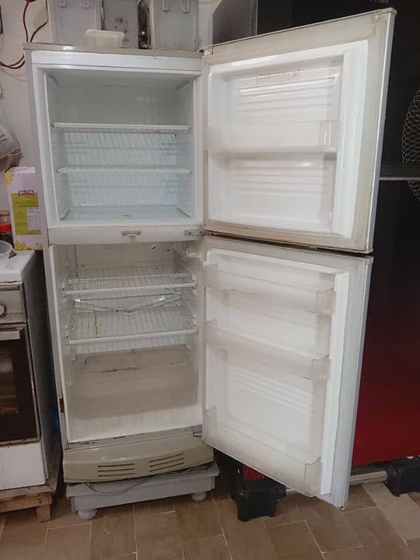 Pel Fridge for Sale Good Condition 7