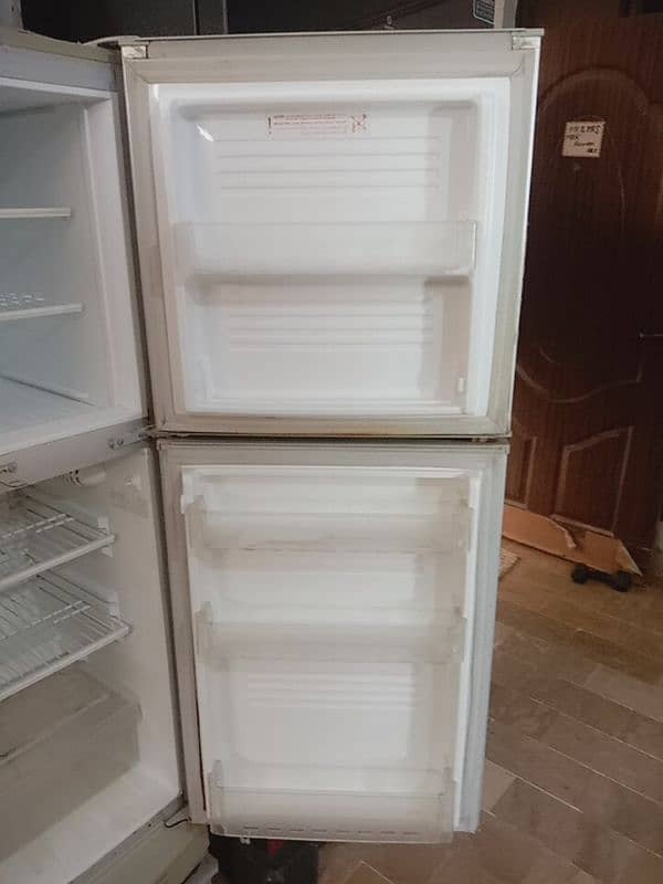 Pel Fridge for Sale Good Condition 8