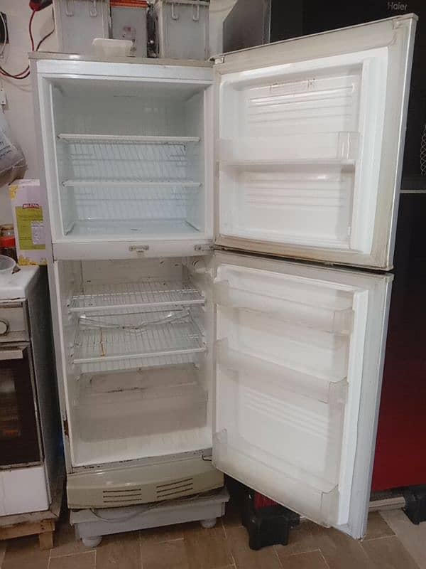 Pel Fridge for Sale Good Condition 9