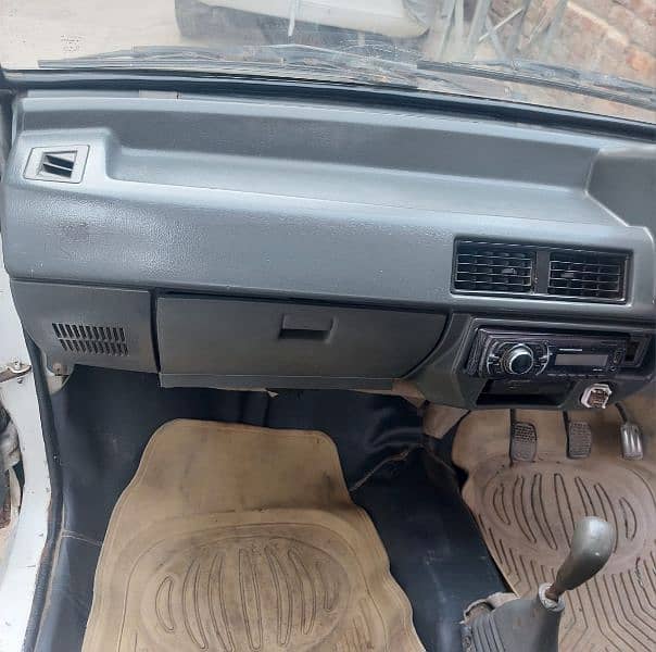 Suzuki Mehran VXR Home used Batrr then Alto santro cultus 8