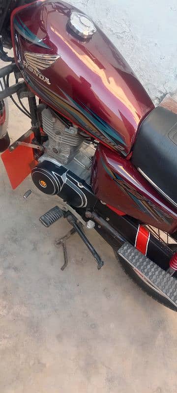 Honda CG125 Good condition sargodha number 03208711511 2