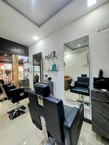 1 Kanal Sami Commercial House Available For Sale In Wapdatown Phase 1 Lahore 4 Brand Shops And 5 Beds With Attached Bathrooms Hall Commercial+ Resident Available For Sale 25% At This Time Rent 2