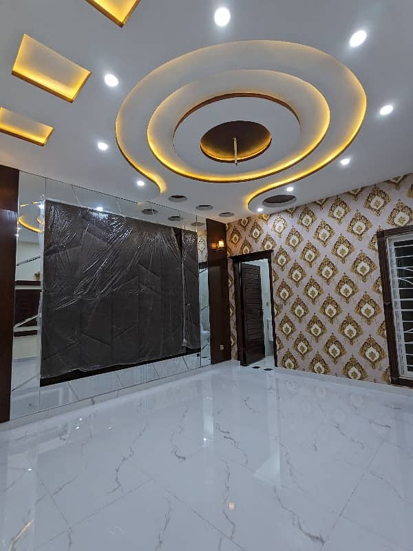 12 MARLA BRAND NEW Luxury Ultra-Modern Style Double Storey House Available For Sale In Johar Town Lahore Standard Dimension Vip Canal Location 28