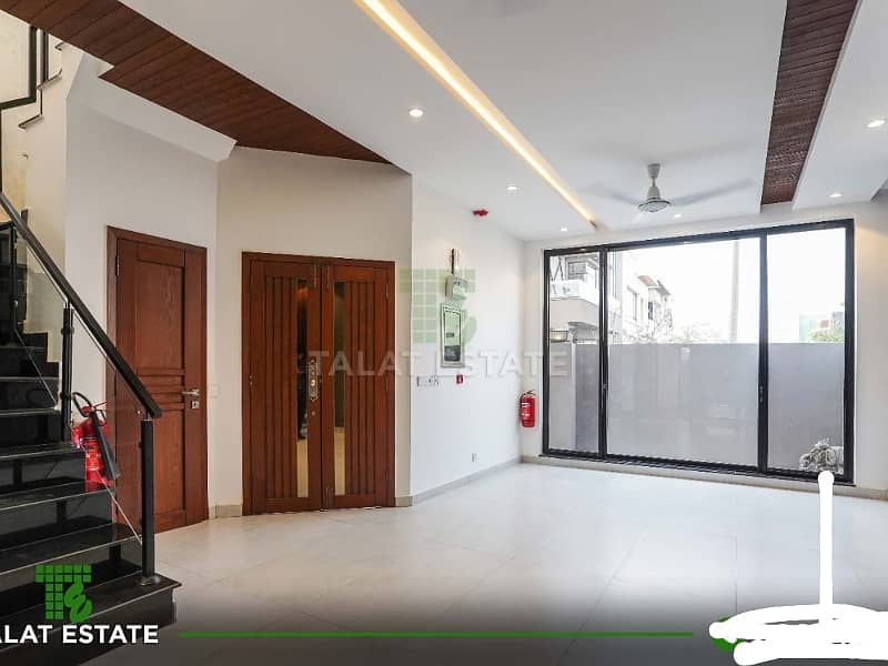 5 Marla Luxury House Available For sale In DHA Phase 9 Town Lahore 11