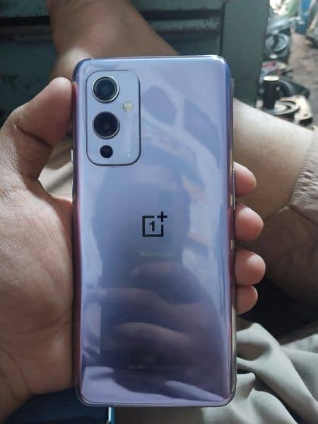 OnePlus 9 5G 1