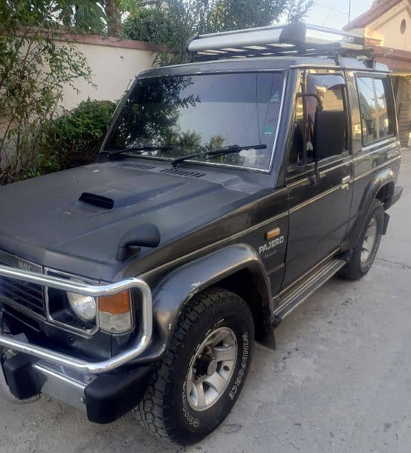 Mitsubishi Pajero 1989 1